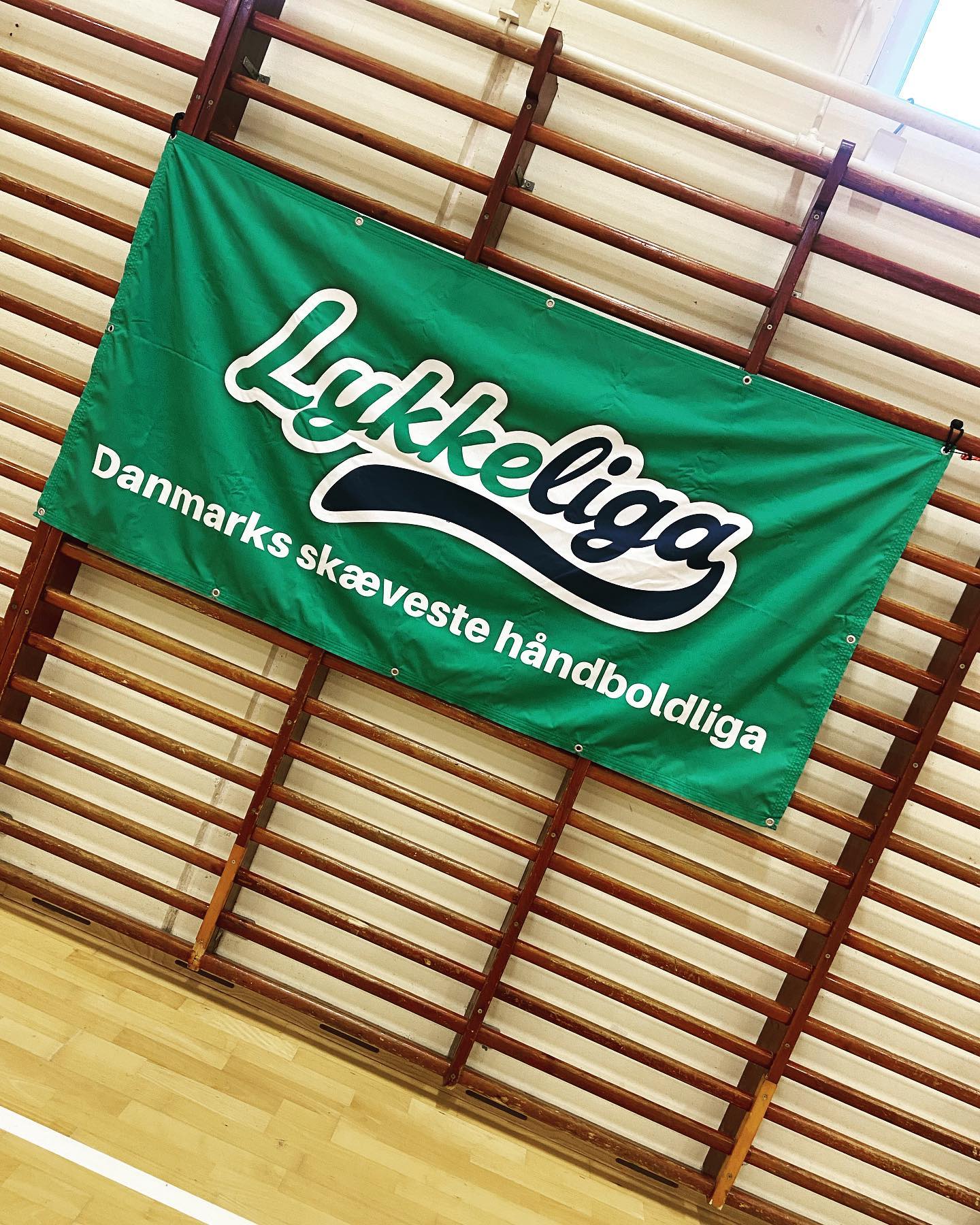 lykkeliga banner